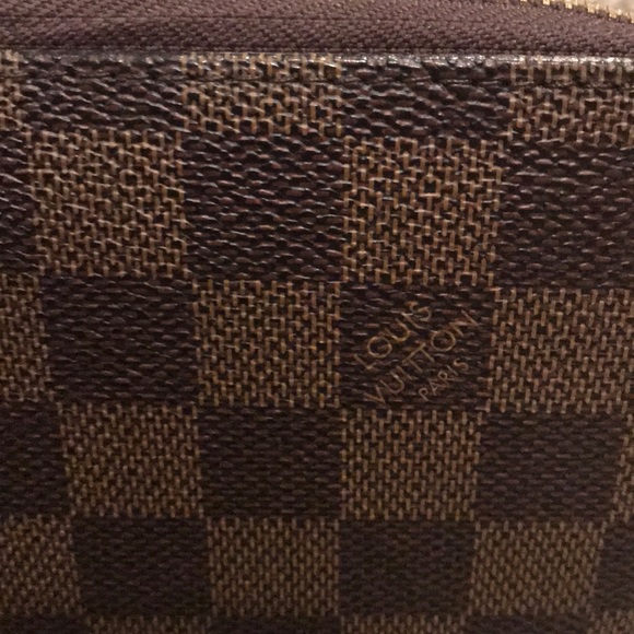 Brown wallet - Picture 2 of 7